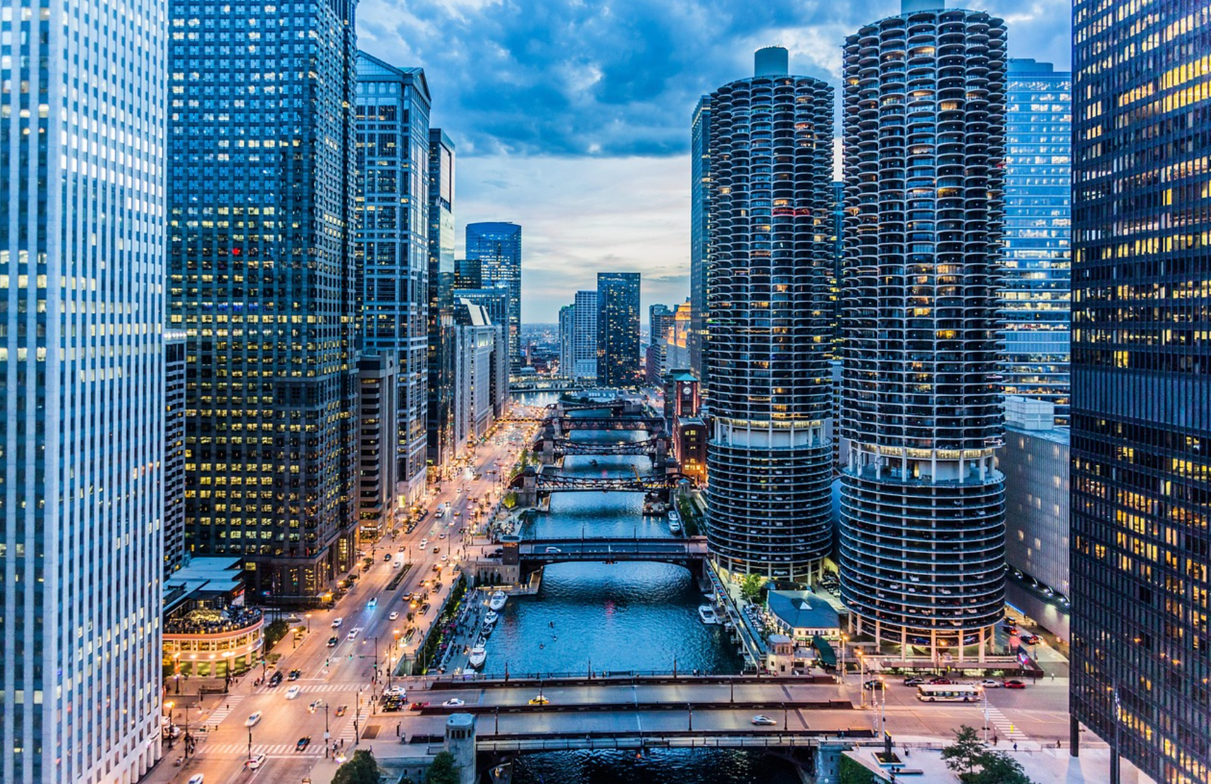 先把架构搭稳，再谈收益